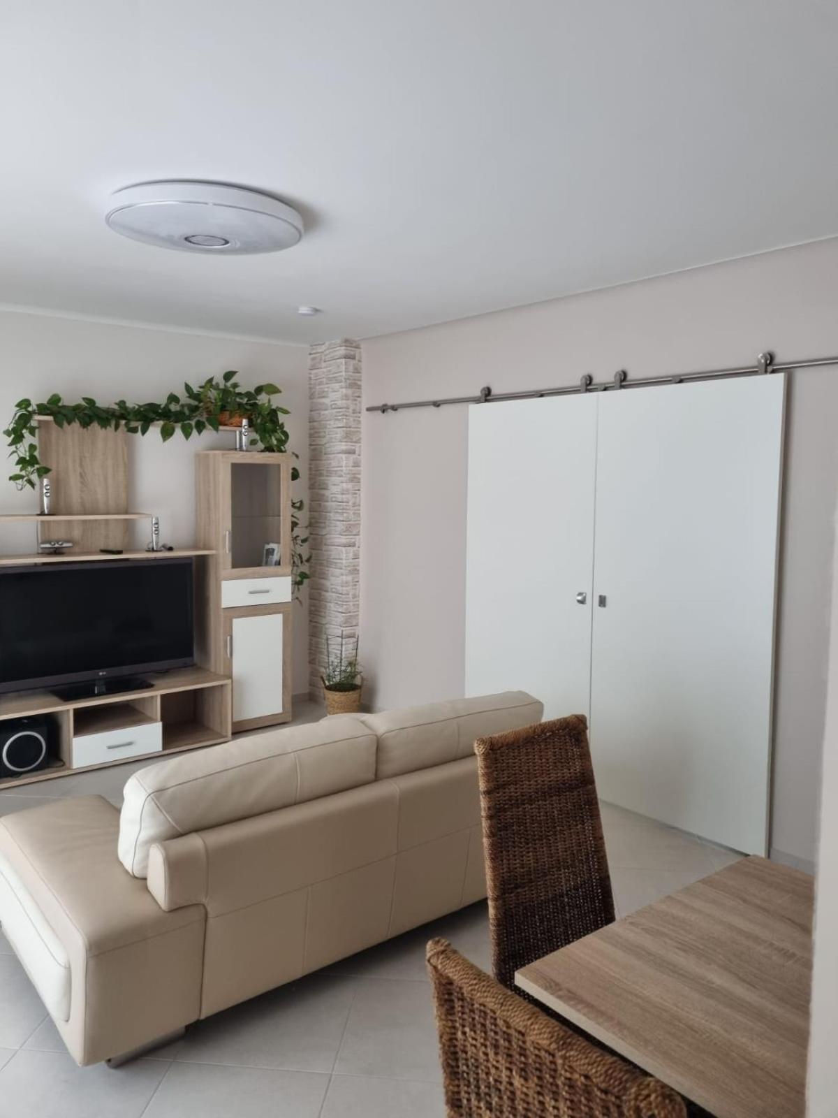 Ferienhaus An Der Saar メルツィッヒ エクステリア 写真